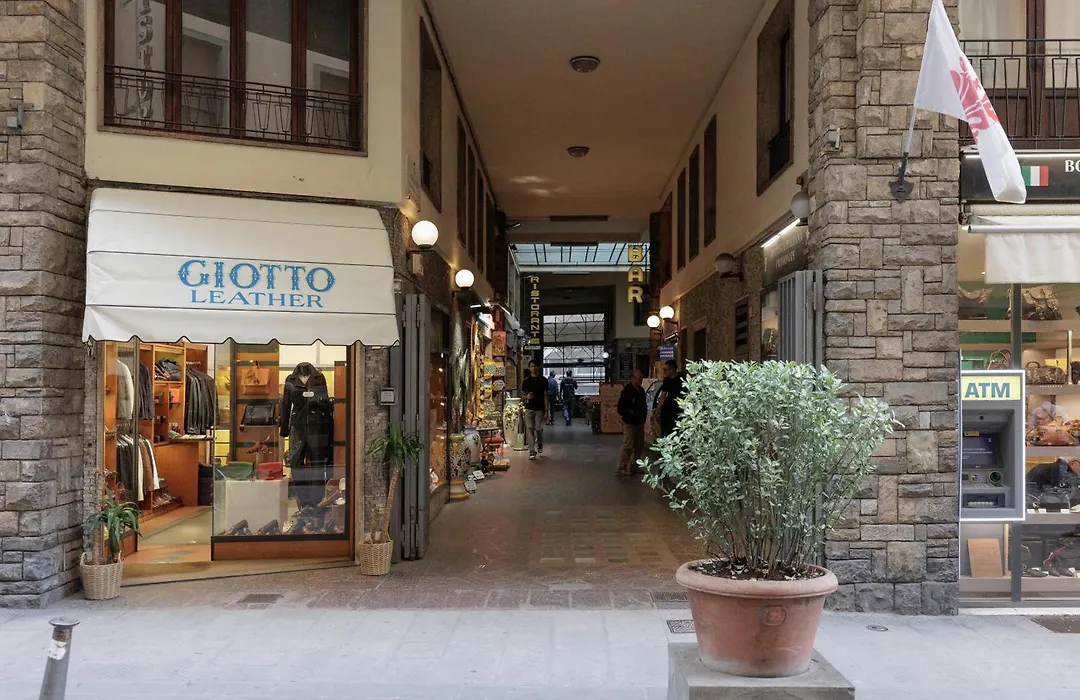 Giordano Luxury Home-1