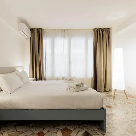 Giordano Luxury Home-2